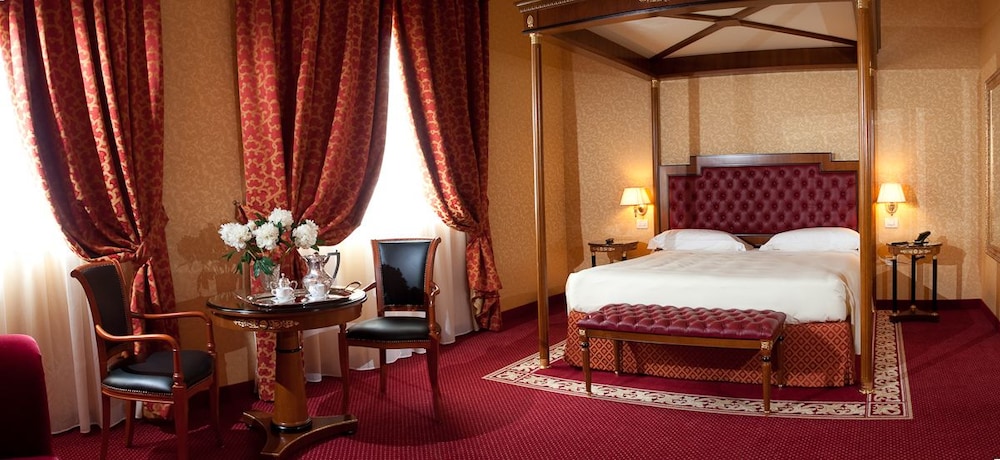 Hotel Maxim 14/48