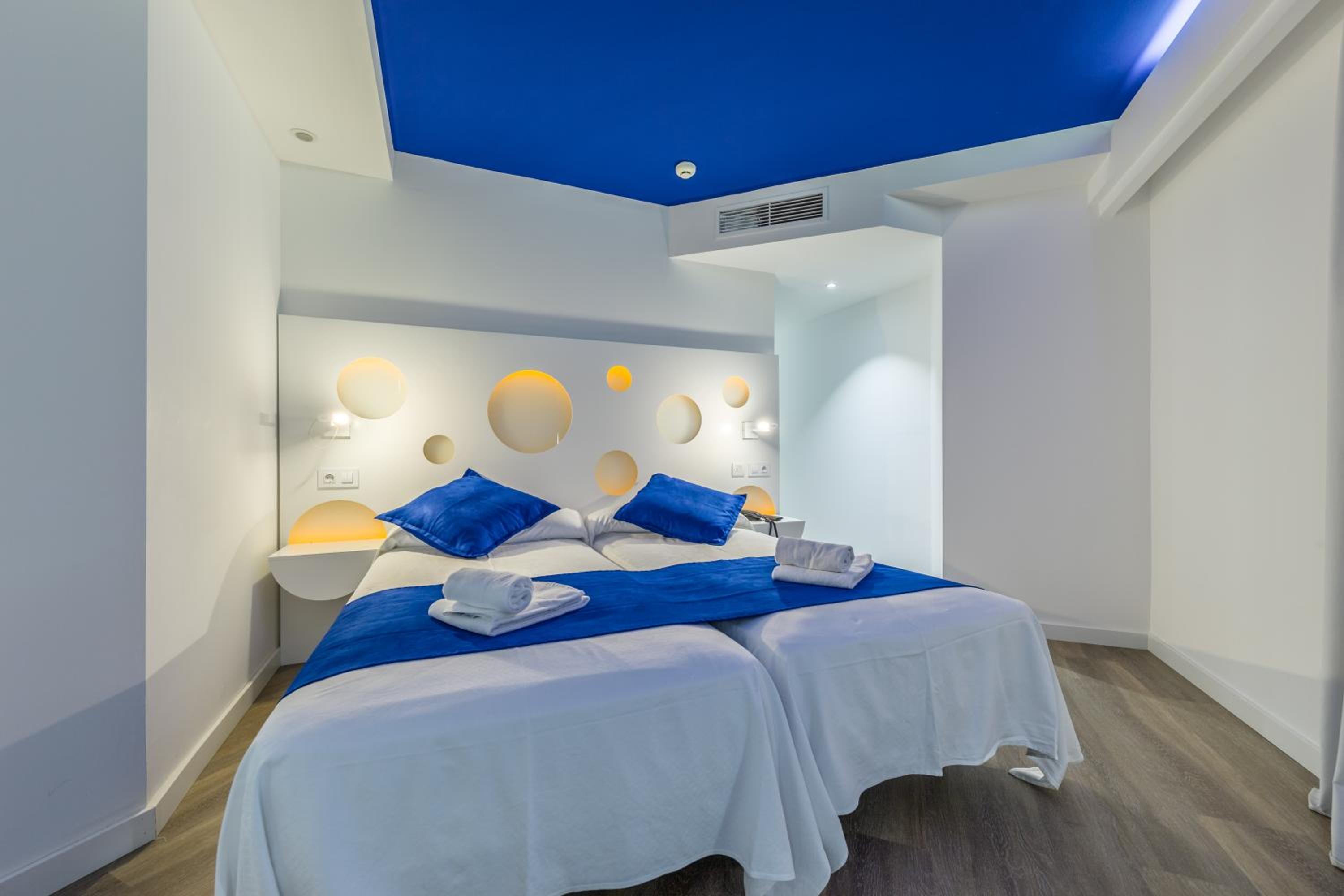 غرفة ديلوكس بسرير مزدوج بشرفة، WelikeHotel Triton beach 3/10