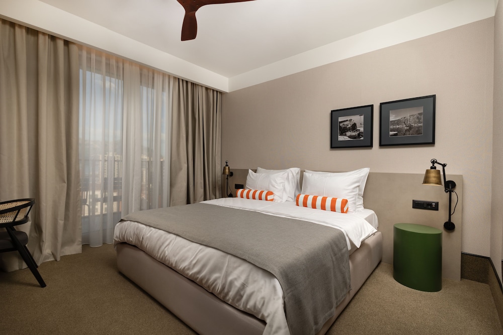 Infinity Hotel & More 20/49