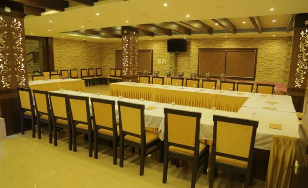 HOTEL SHIV VILAS 19/25