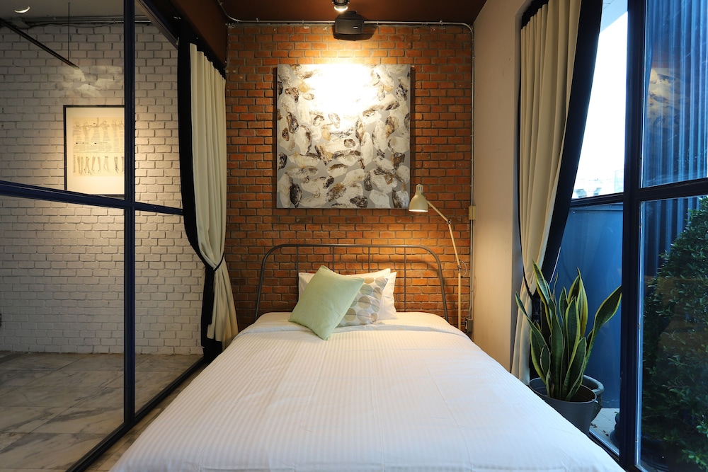 Bangkok Voyage Boutique 16/47