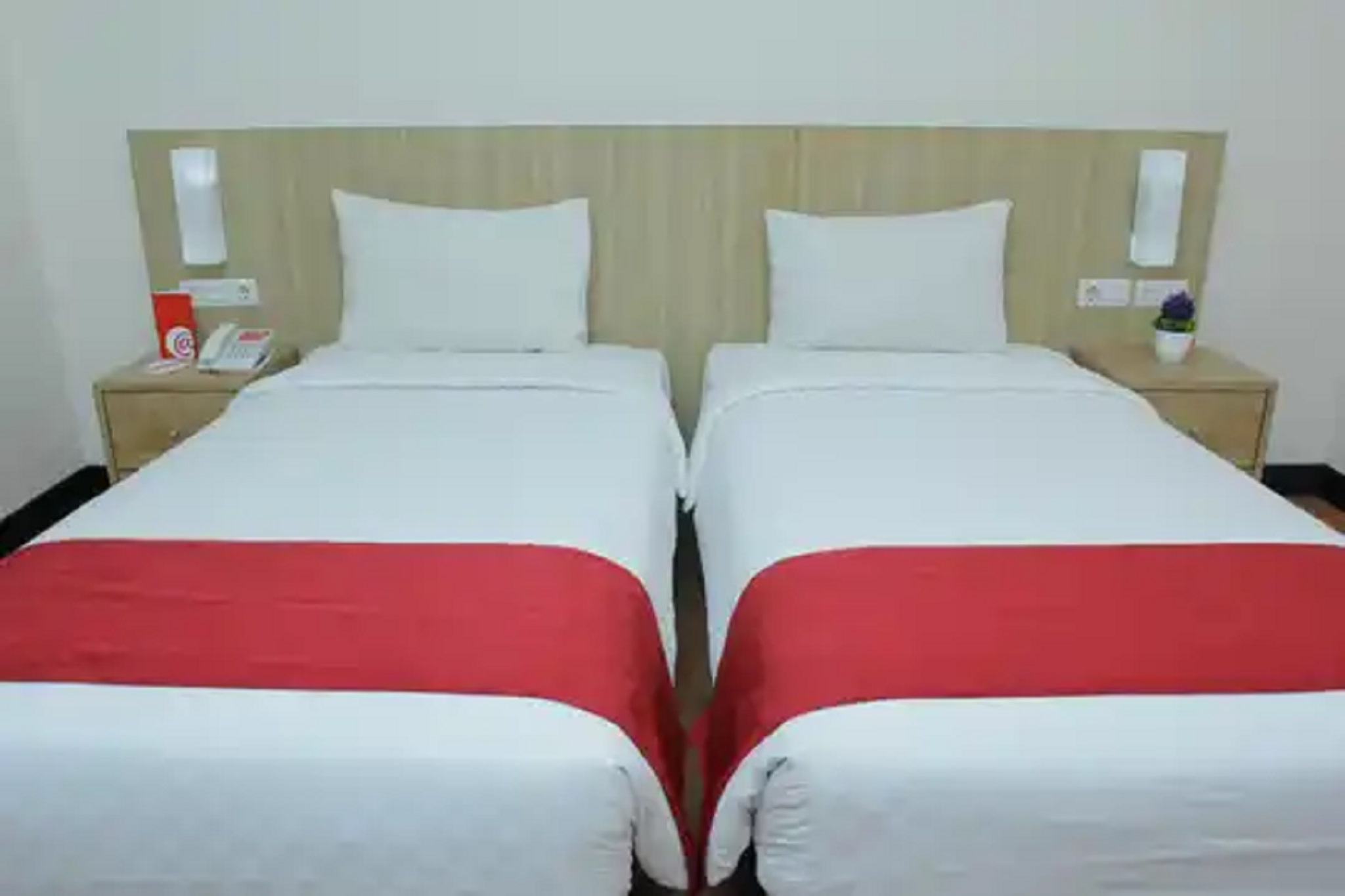 Grand, Deluxe, Twin Beds