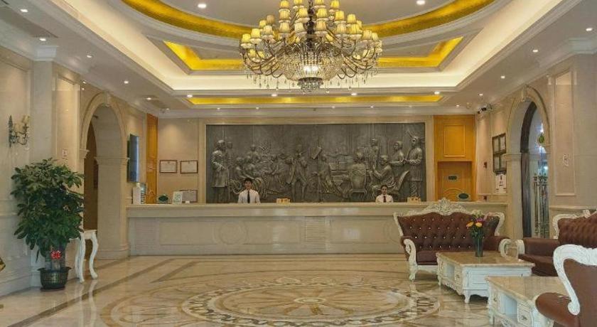 Vienna Hotel (Huizhou Qiuchang Yingbin Road) 9/57