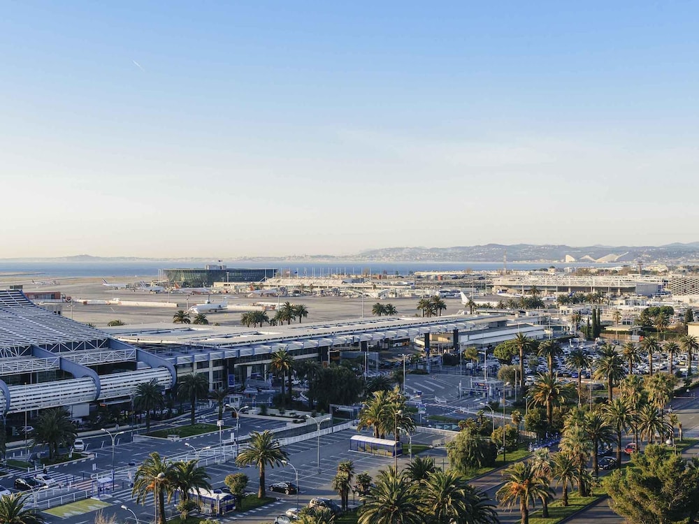 Ibis Budget Nice Aeroport Promenade Des Anglais 48/56