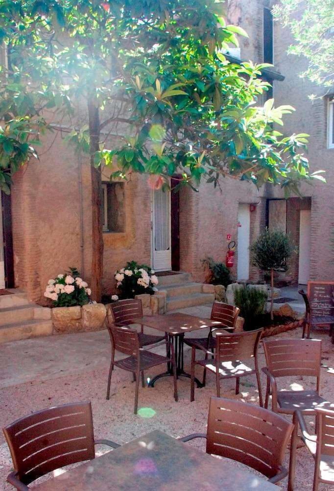 Le Magnan Hotel 44/67