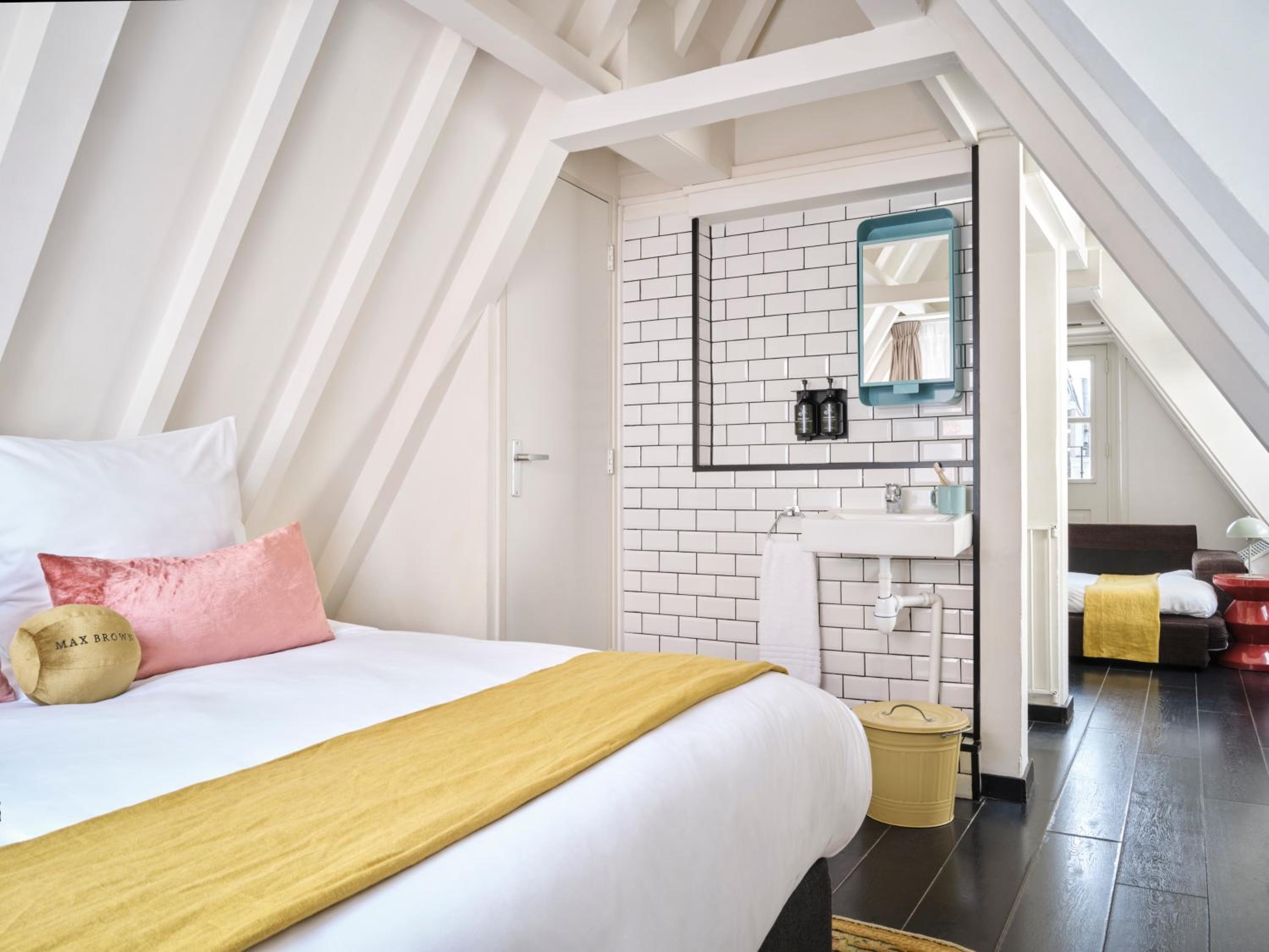 Room, Canal View, Xl