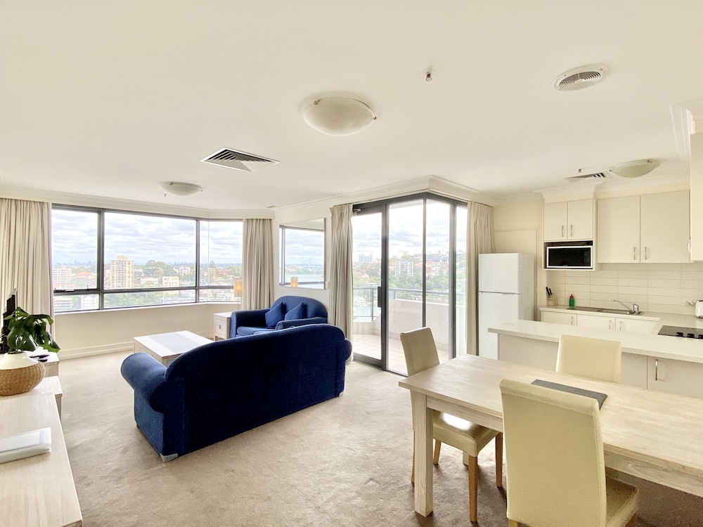 Milson Executive Apartments 50/75