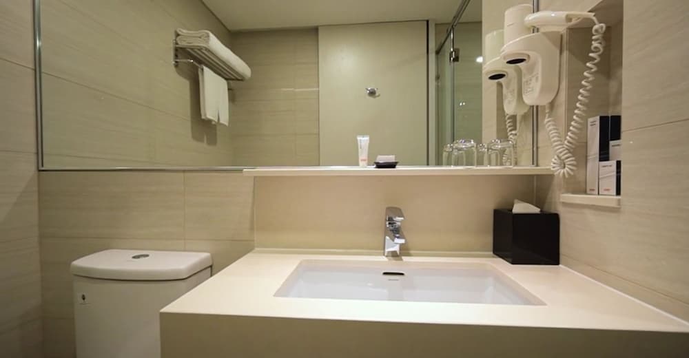Sunway Velocity Hotel 54/65