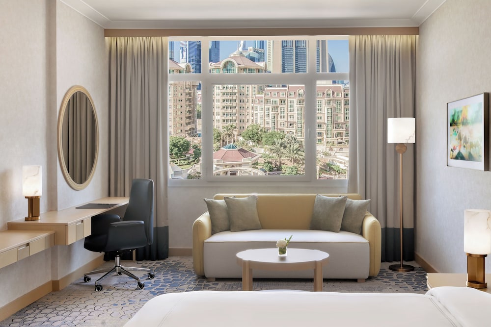 غرفة ديلوكس بسرير كينج، Swissotel Al Murooj Dubai 9/9
