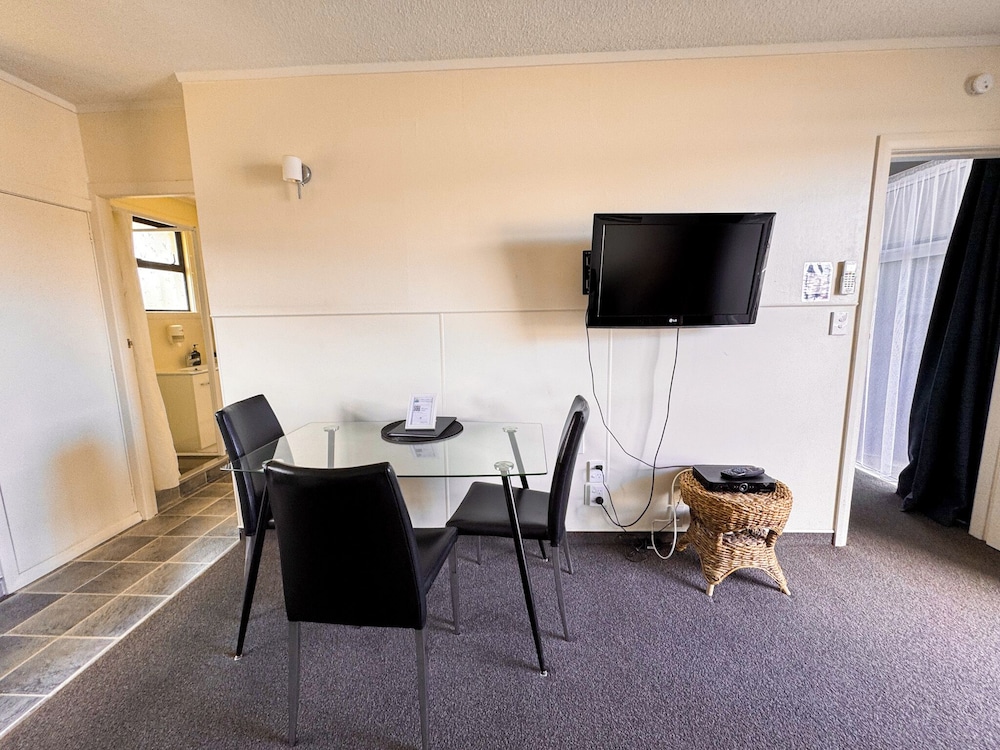 Waikanae Beach Motel 60/76