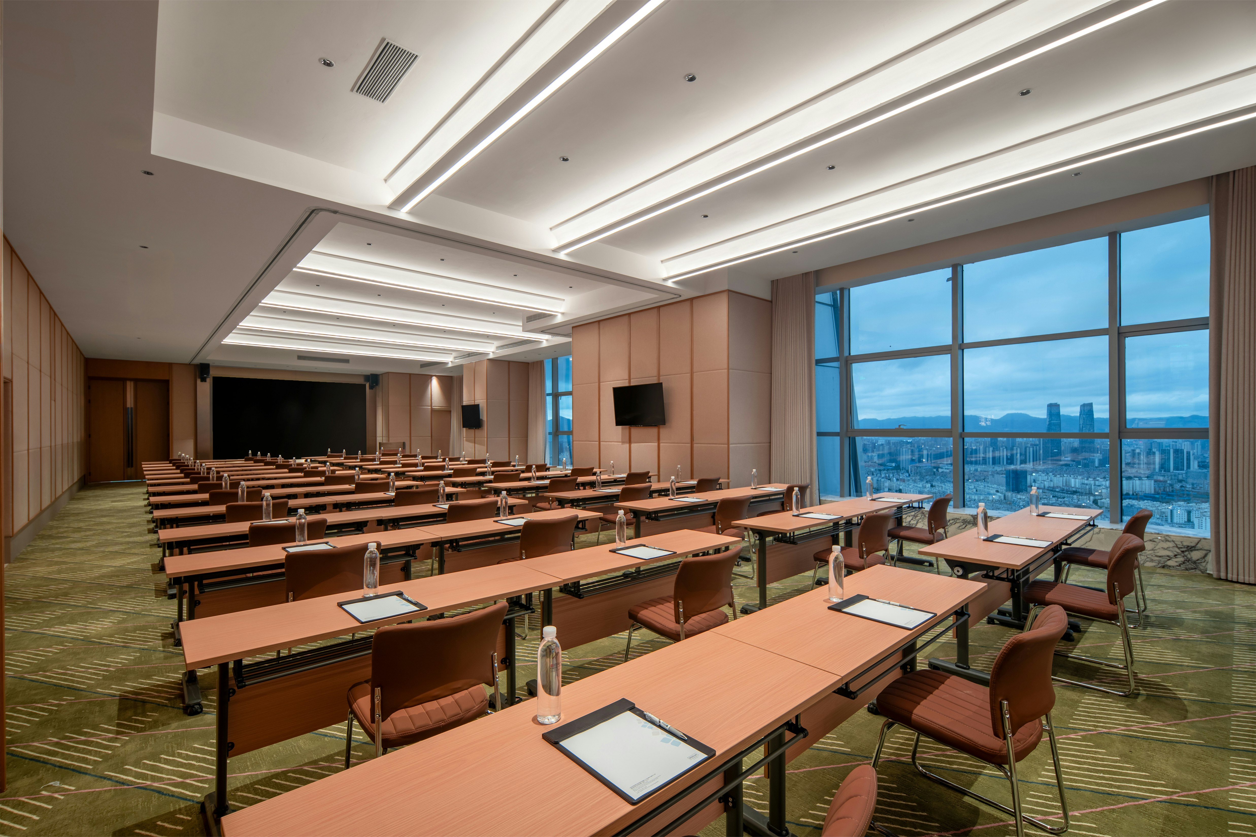 Hilton Garden Inn Kunming Wujiaba 25/41