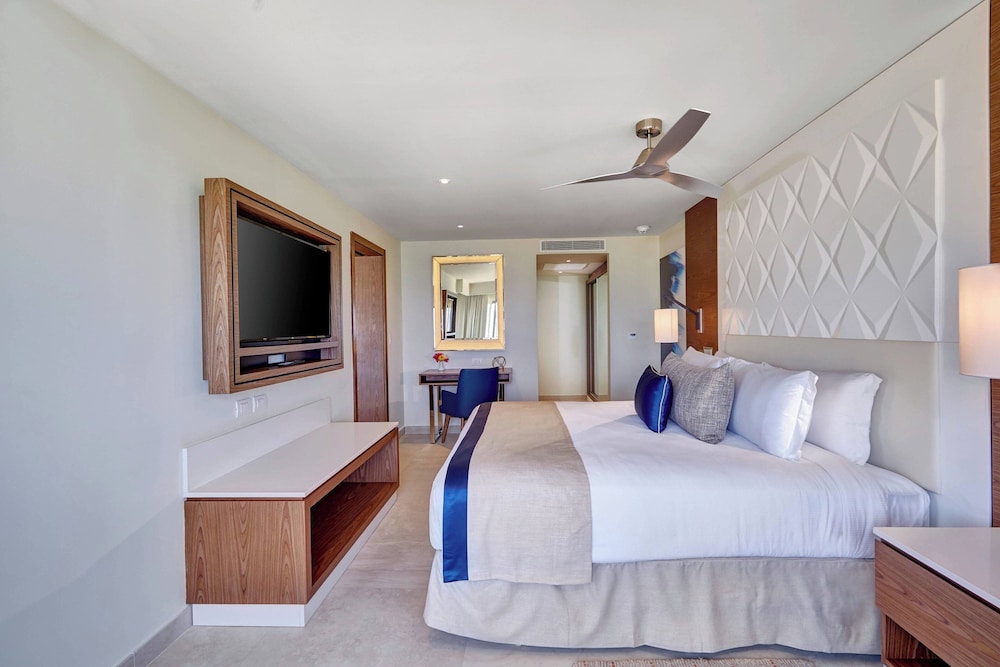Luxury, 2 Queen Beds, Ocean View
