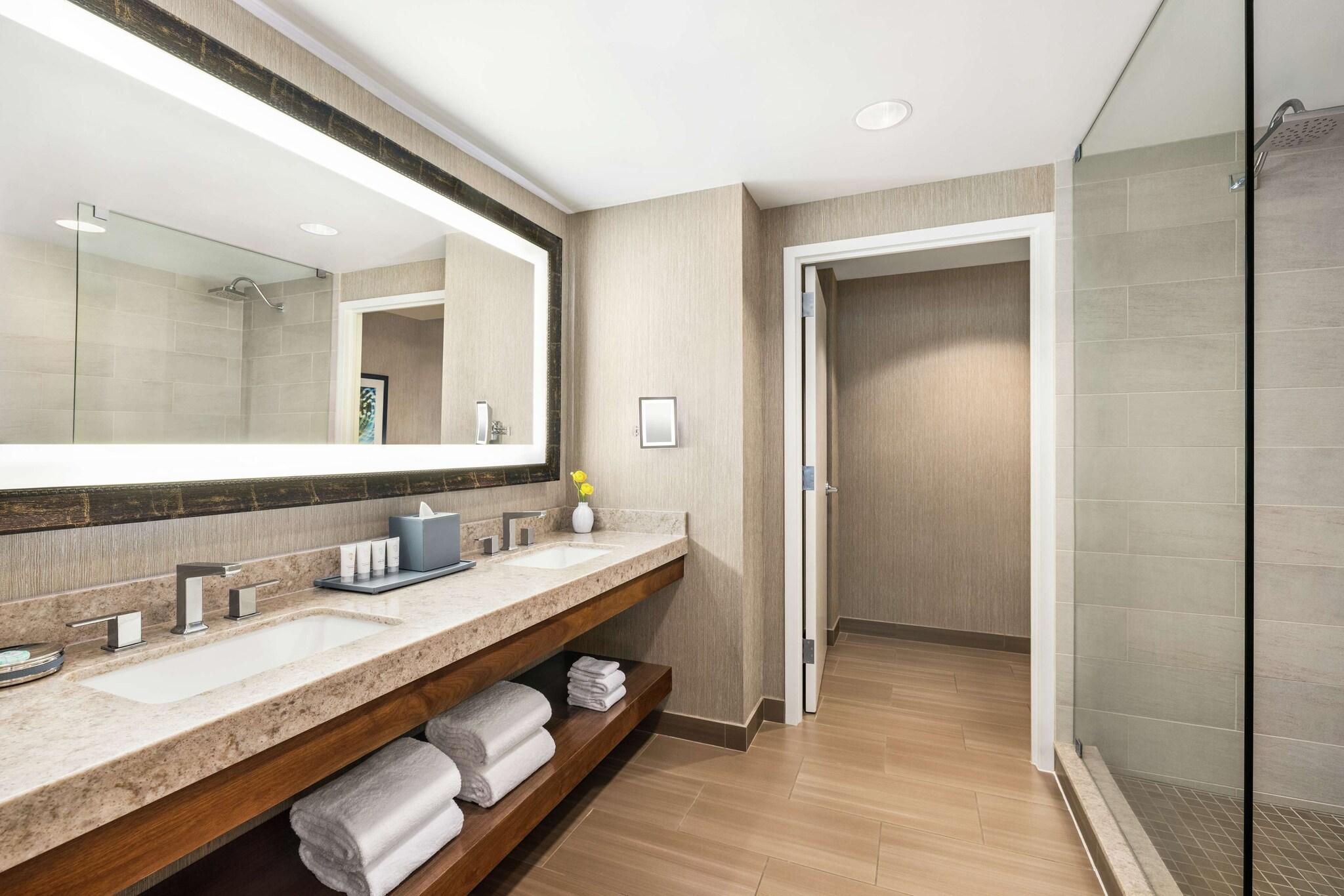 Executive, Suite, King Bed