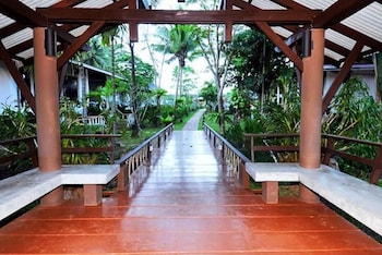 Clean Beach Resort 14/54