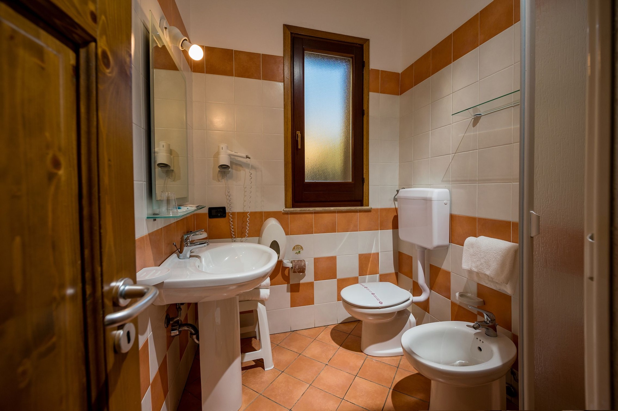 Classic, Quadruple, Double and Twin Beds, Patio, HOTEL CALA MARINA 3/3