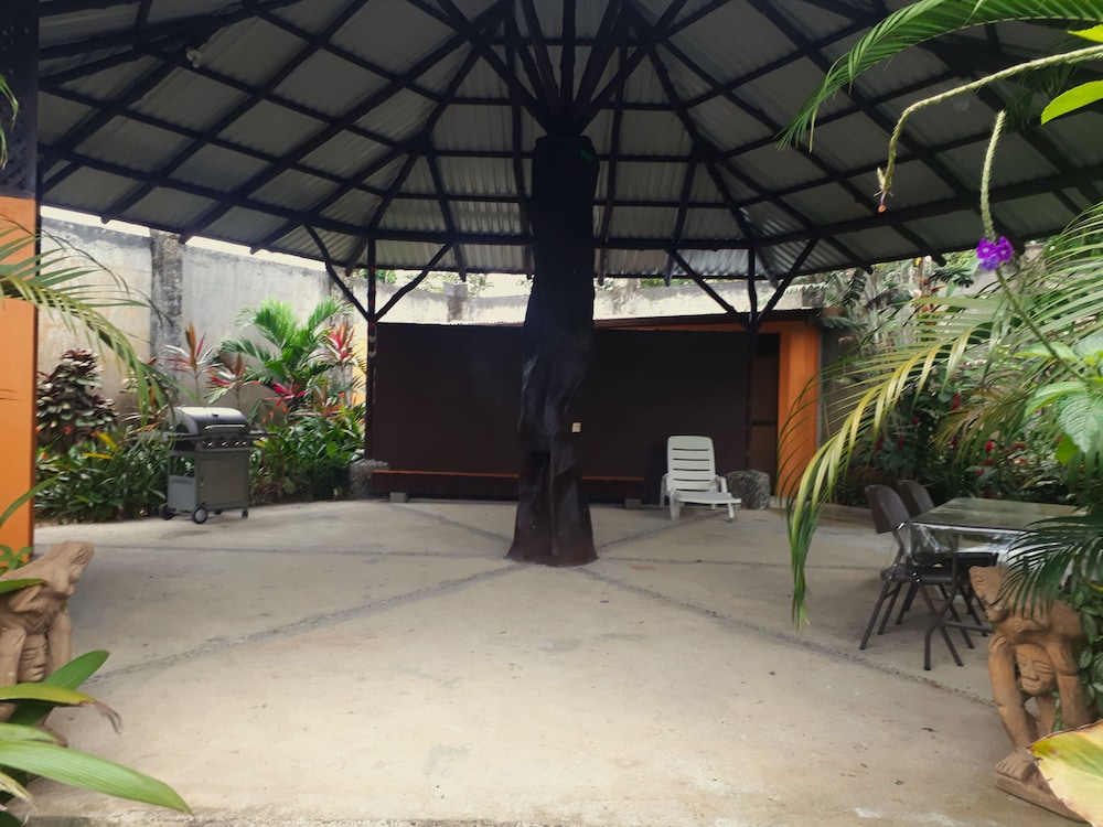 Aunty Arenal Lodge 4/50
