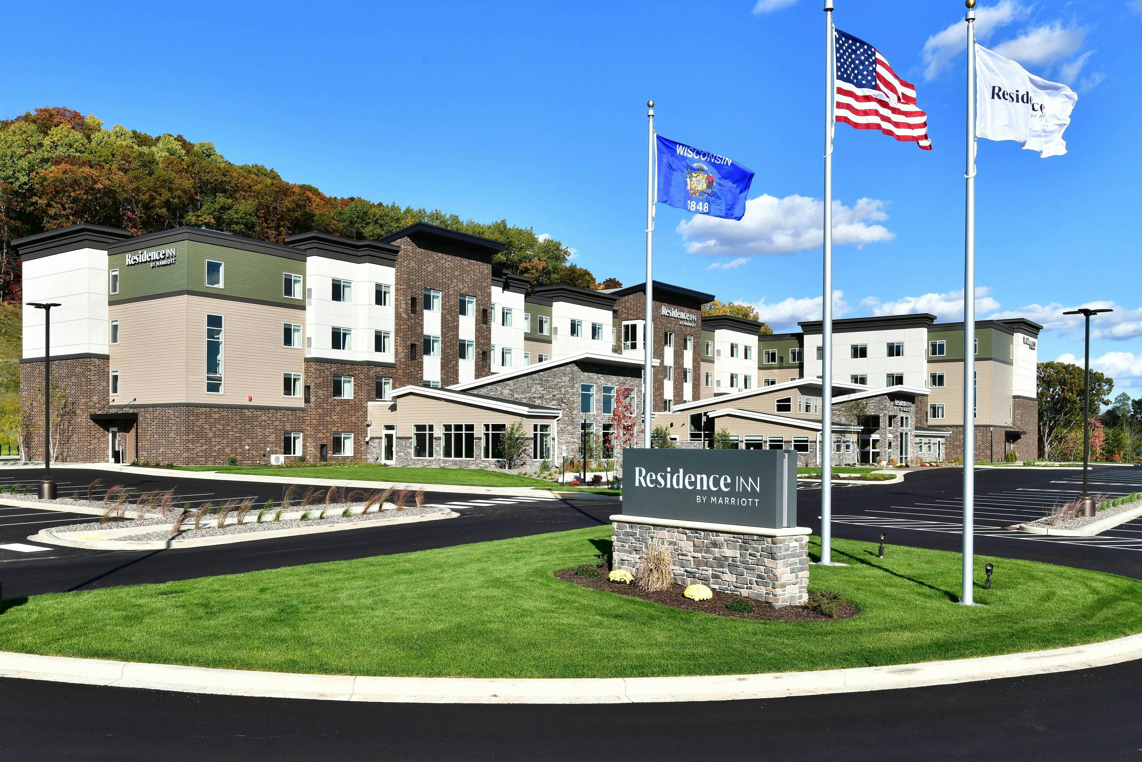 Residence Inn by Marriott Eau Claire 52/54