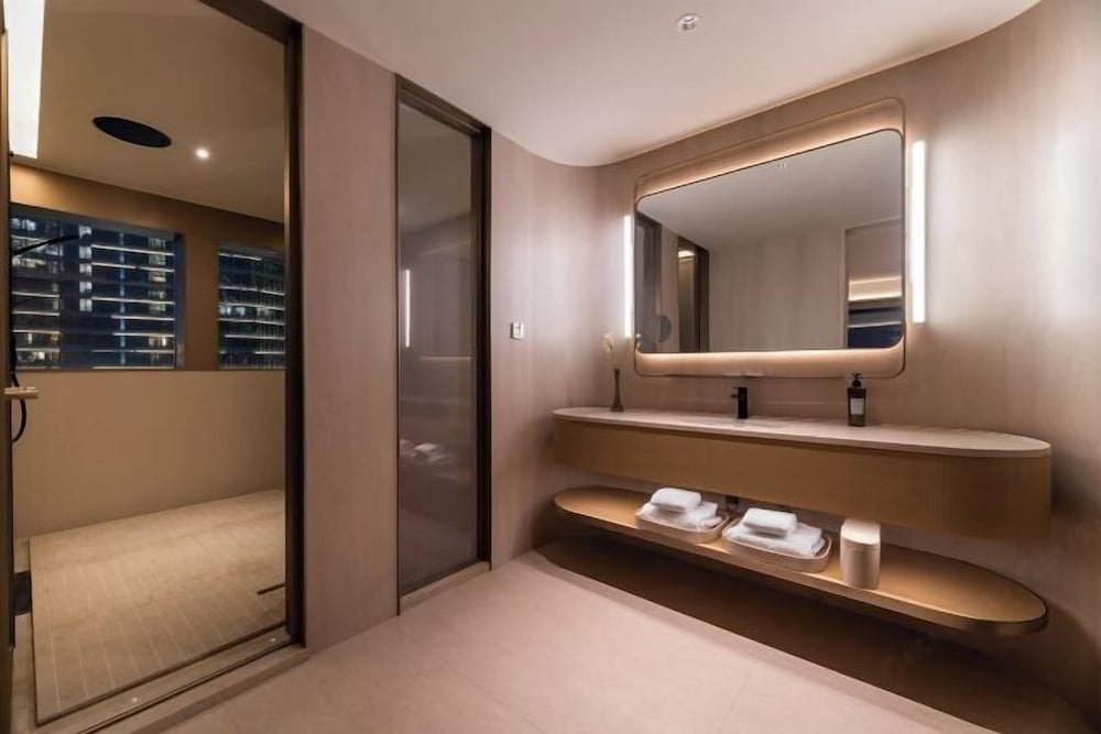 Orange Crystal Hotel (North the Bund East Daming Road) 36/59