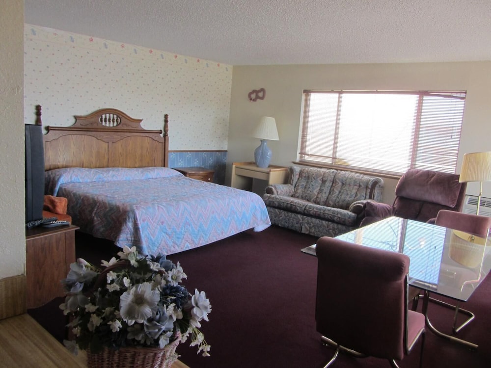 Warrick Plaza Inn 25/32