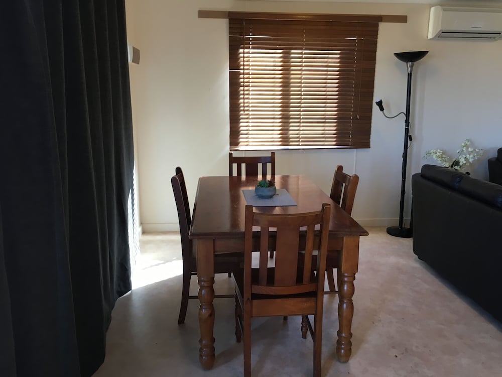 AIRPORT WHYALLA MOTEL 38/58