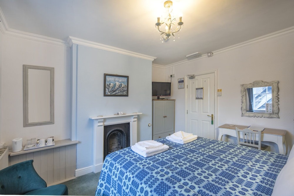 Garth Dderwen Victorian Guest House 10/48