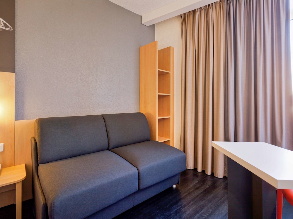 Hotel Ibis Annecy Centre Vieille Ville 51/73