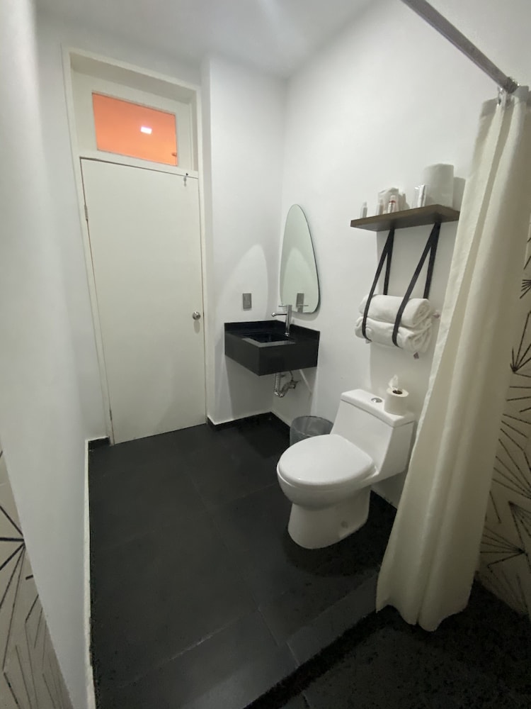 Hostal Alcazar 46/50