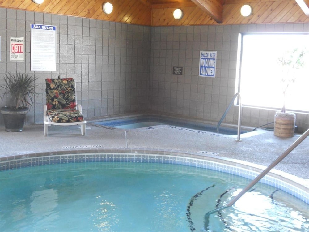 swimming pool spa