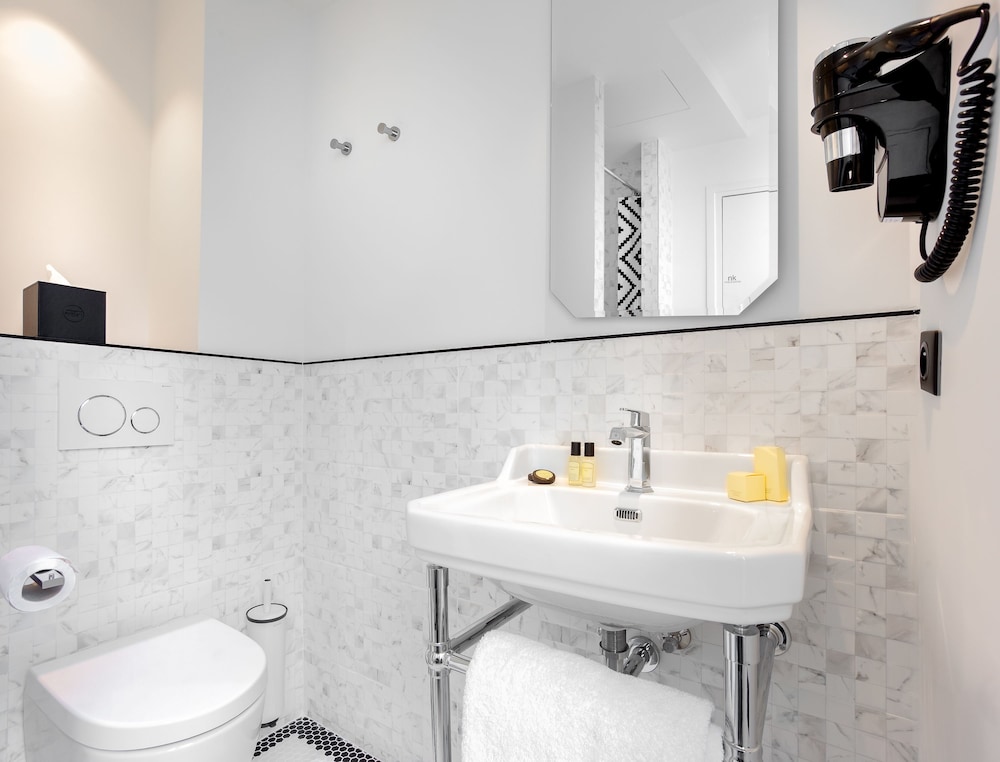 Hotel Clarisse 60/64