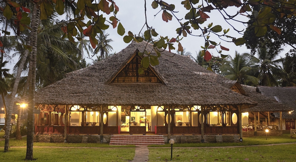 Neptune Village Beach Resort & Spa in DIANI BEACH