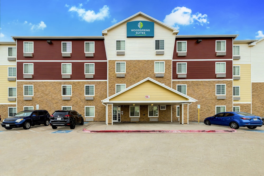 WoodSpring Suites El Paso I-10 Southeast 24/27