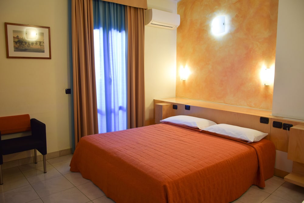 CLASSIC, DOUBLE OR TWIN BED