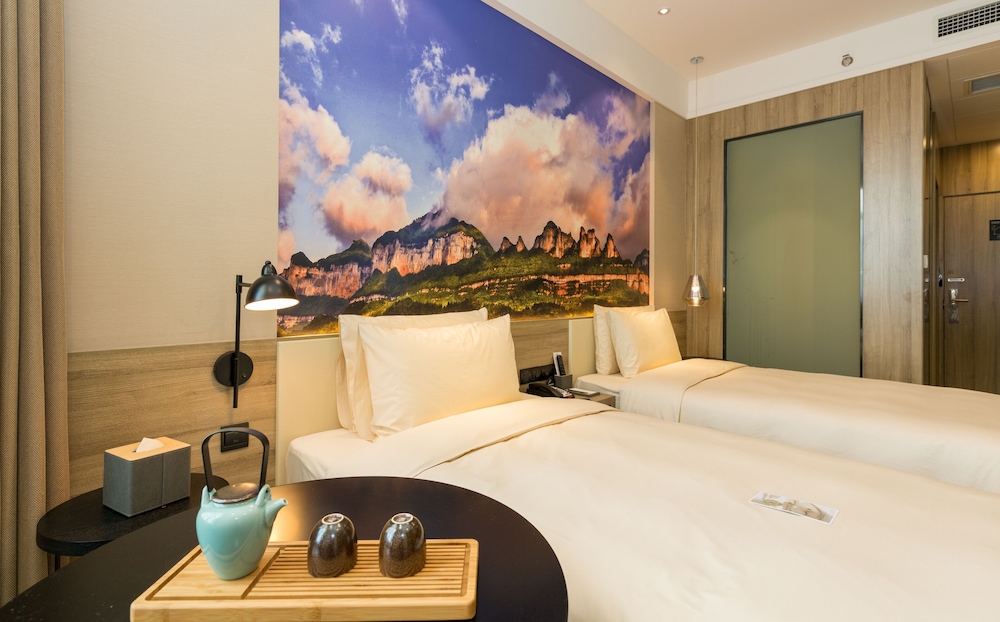 Atour Hotel (Chongqing Hongyadong Riverside) 14/36