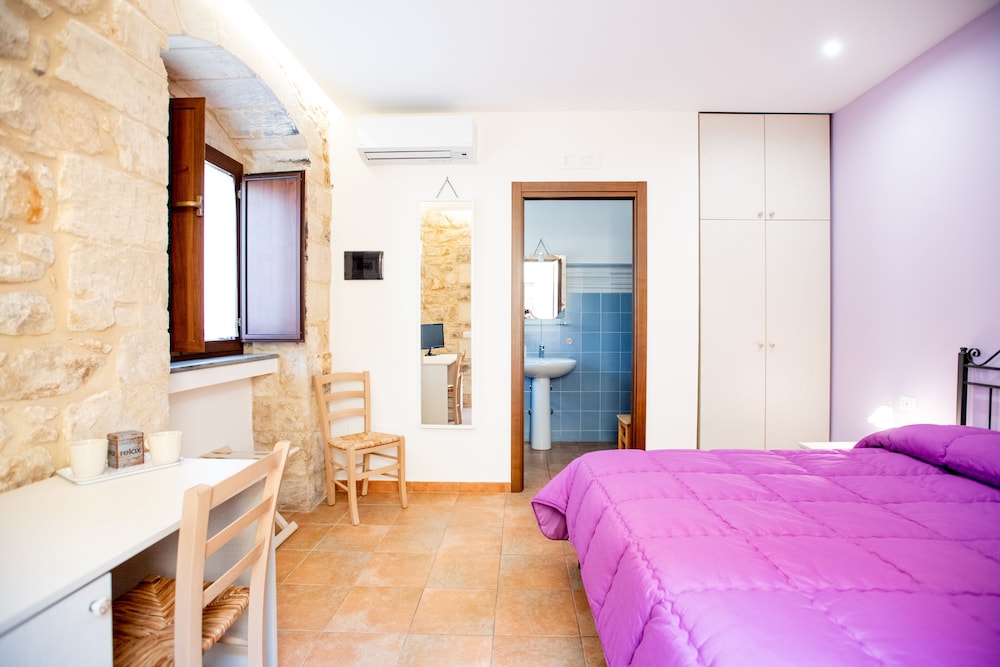 STANDARD, DOUBLE OR TWIN BED