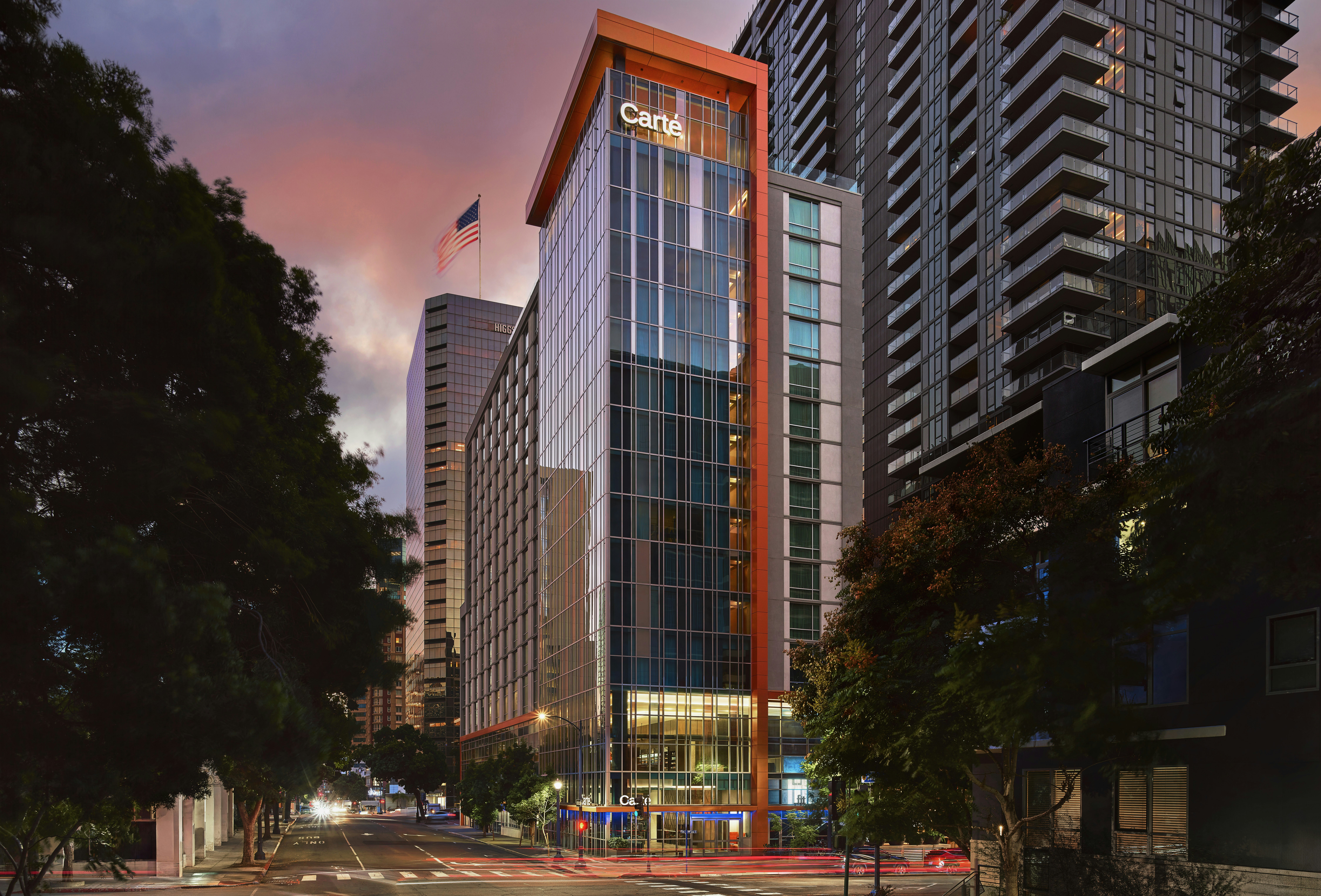 Carte Hotel San Diego Downtown Curio Collection By Hilton 8/87