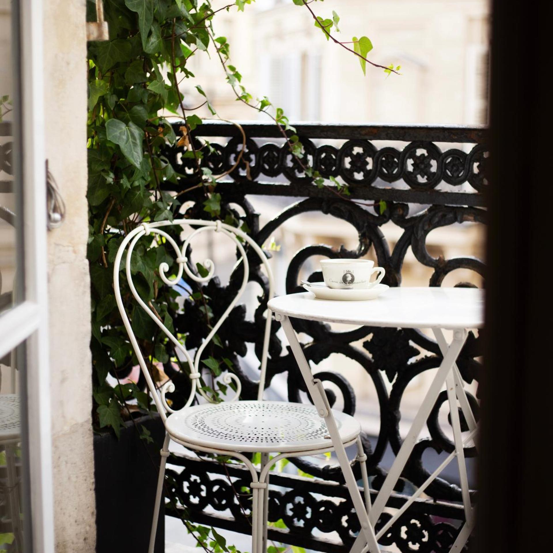 HOTEL CARON DE BEAUMARCHAIS 3/23