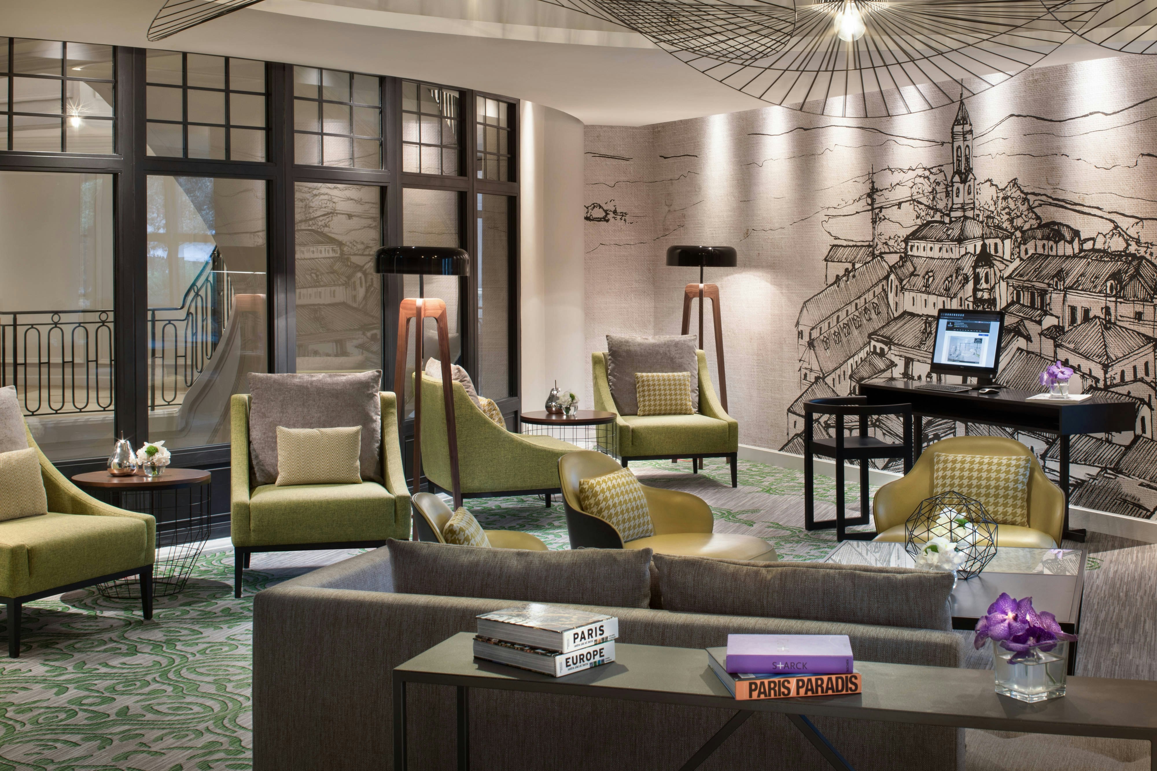 RENAISSANCE PARIS LA DEFENSE HOTEL 8/34
