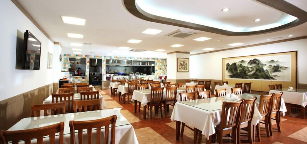 Hotel Airstay 30/37