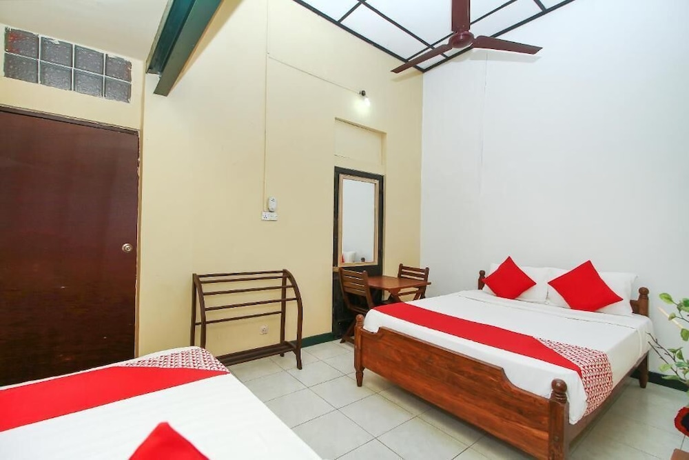 Leos Home Stay photo5