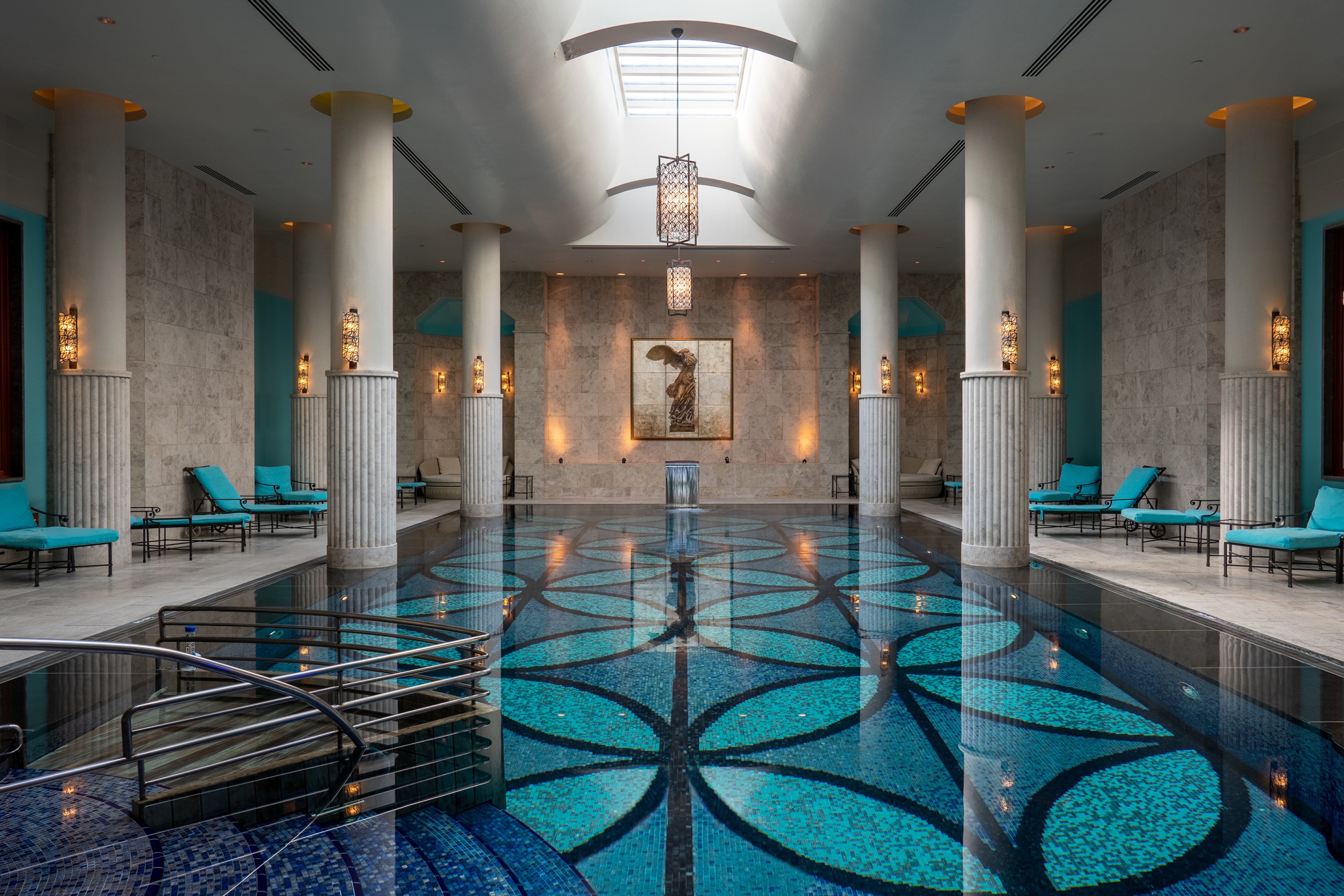 Four Seasons Hotel Istanbul at the Bosphorus 24/80