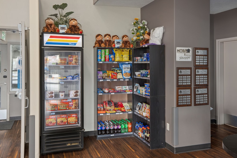 Home Inn and Suites Regina Airport 55/68