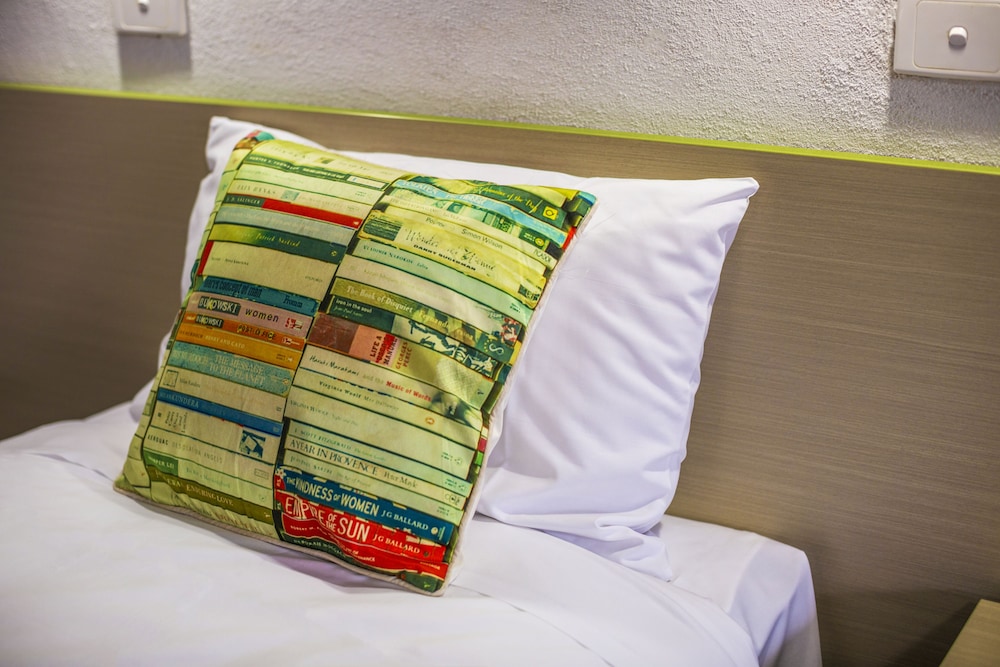 BOOMERANG HOTEL 21/48