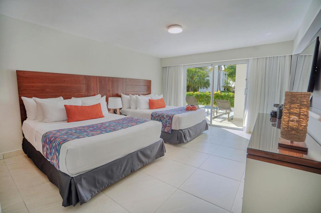 Swim Out, 2 Double Beds, Adult Only