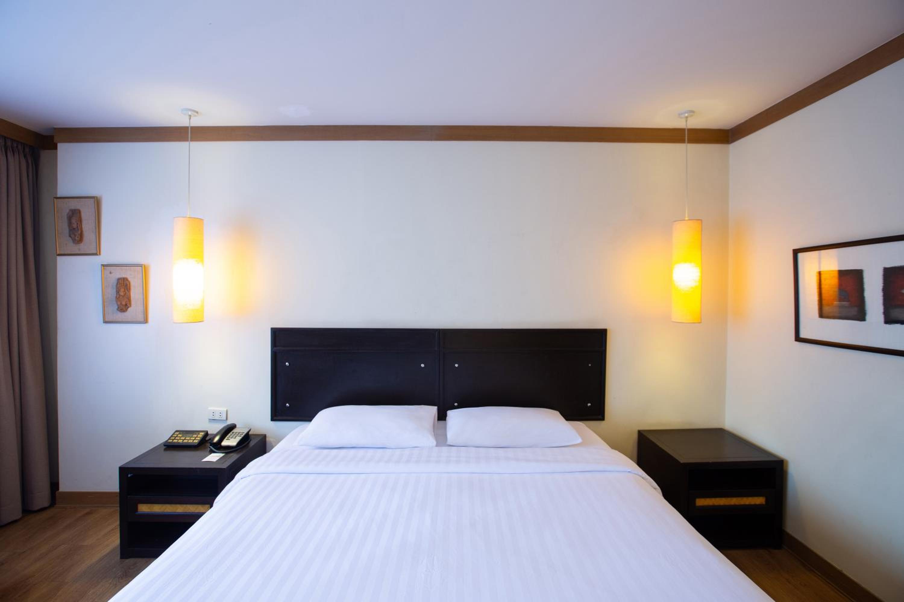 Deluxe, Double Bed
