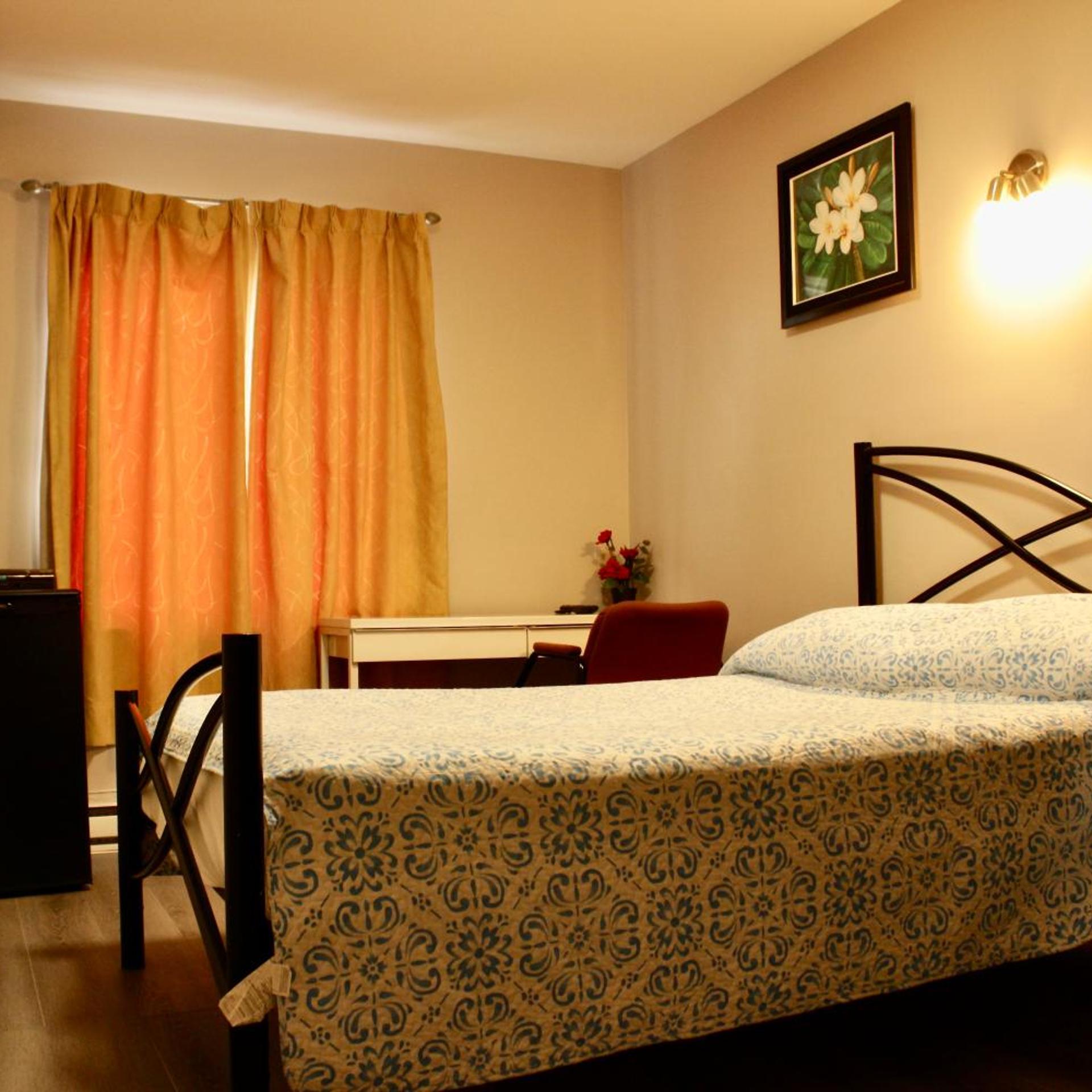 Hotel Victor 3/33