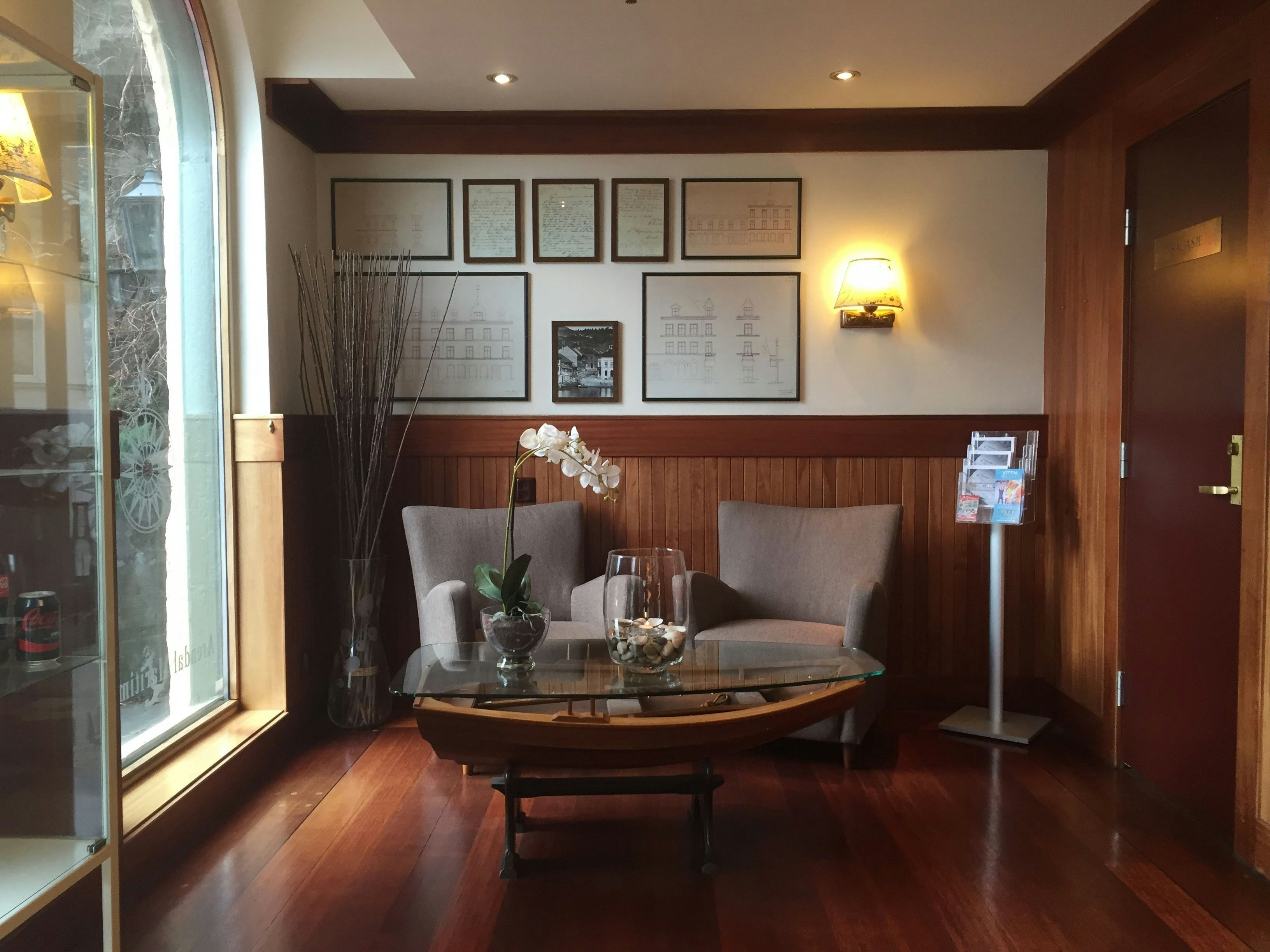 Grand Hotel Arendal 6/17
