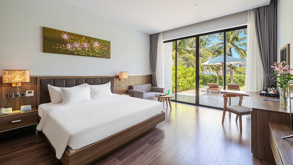 Rosa Alba Resort and Villas Tuy Hoa 12/66