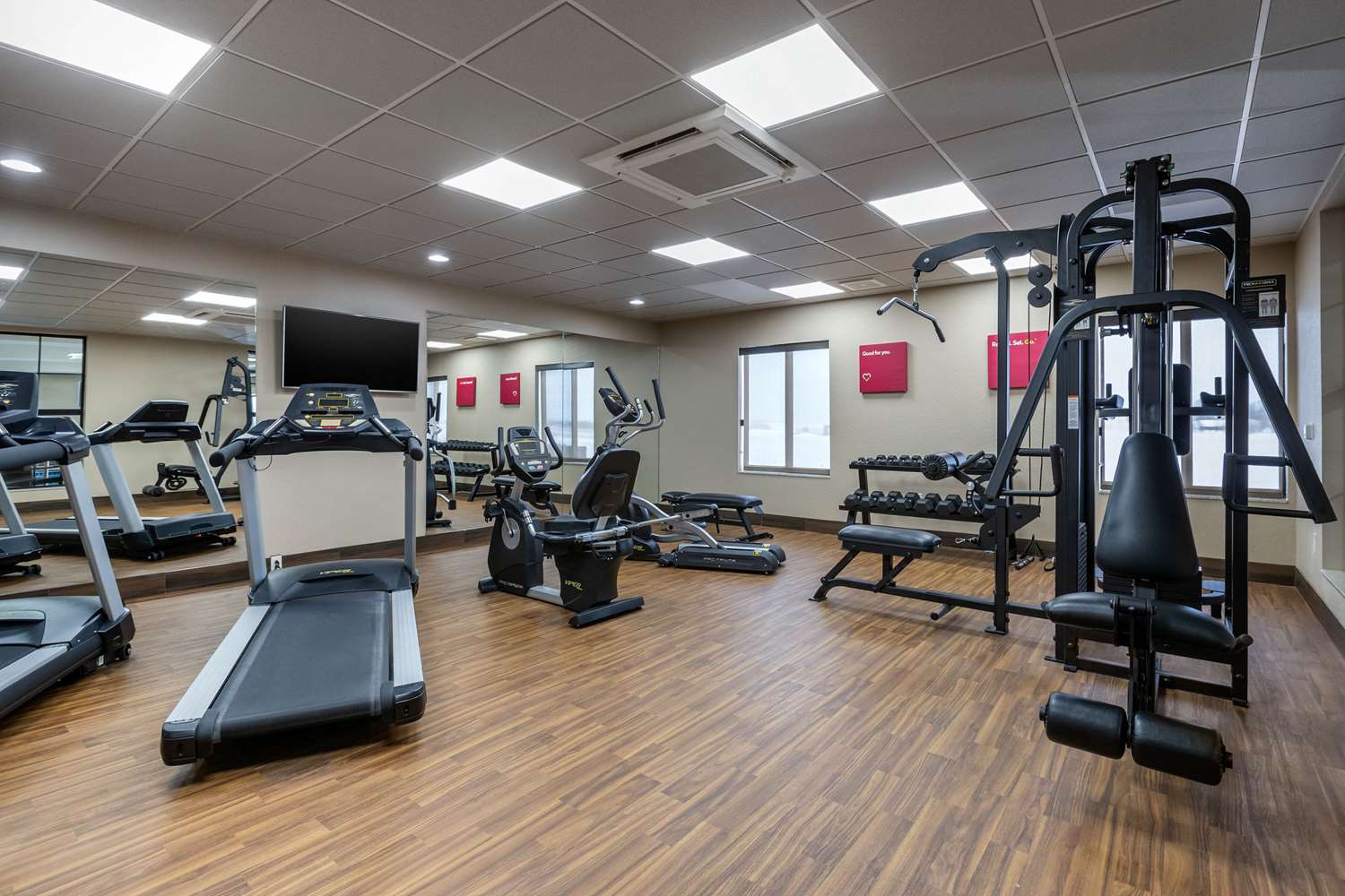 Comfort Inn & Suites Cedar Rapids Cid Eastern Iowa Airport 25/44
