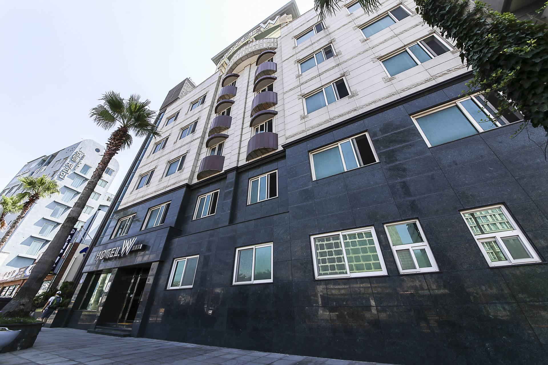 Hotel W Topdong 10/45