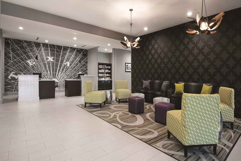 La Quinta Inn & Suites by Wyndham Fort Worth West - I-30 22/32